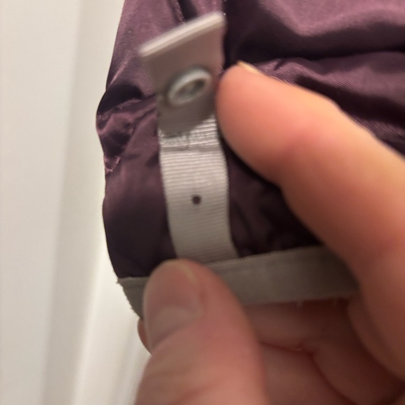 The North Face Women's Plum Puffer Jacket - Picture 7 of 7